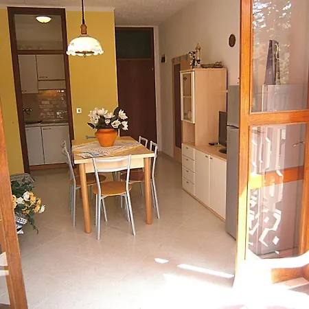 Castore Apartman